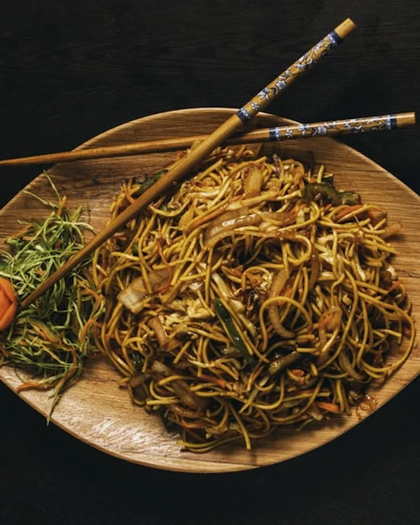 Wok Special Chicken Chow Mein noodles