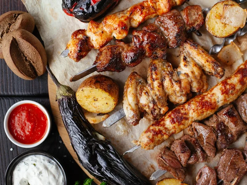 Hekayh Platters